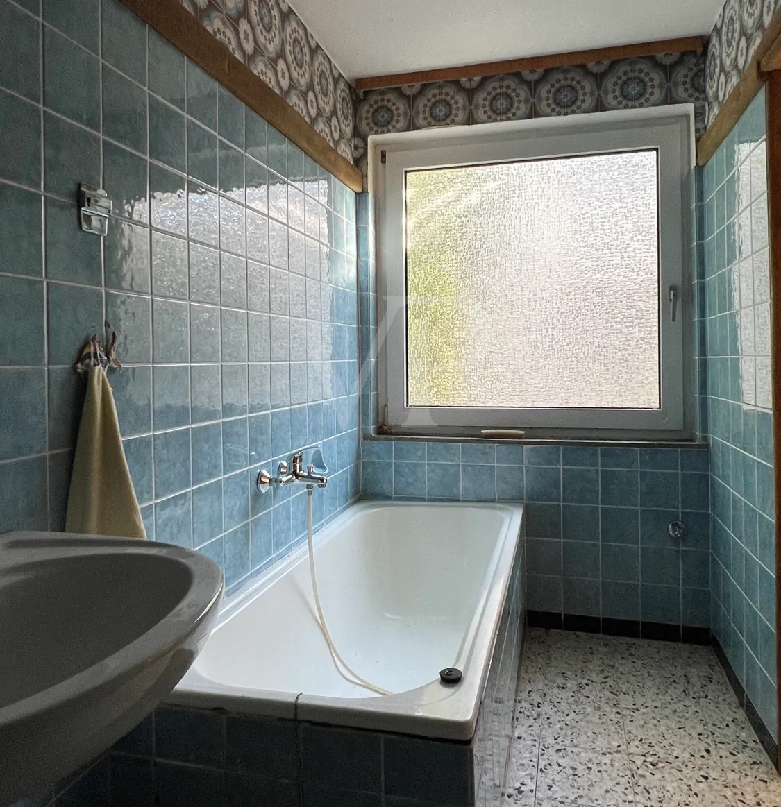 sanierungsbedürftiges, besonderes Architektenhaus mit Einliegerwohnung, in guter Lage zu Hannover