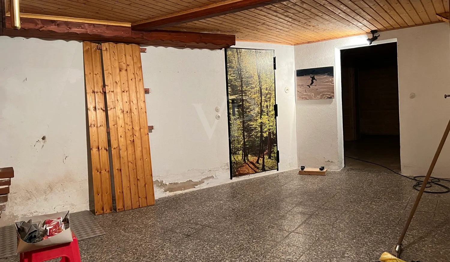 sanierungsbedürftiges, besonderes Architektenhaus mit Einliegerwohnung, in guter Lage zu Hannover