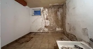 von_poll_real_estate_property_25241012_image_45