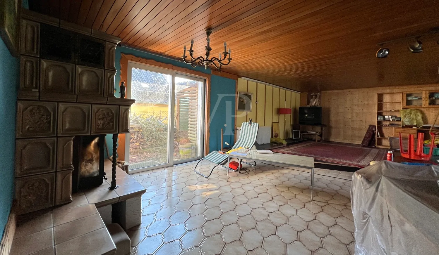 sanierungsbedürftiges, besonderes Architektenhaus mit Einliegerwohnung, in guter Lage zu Hannover