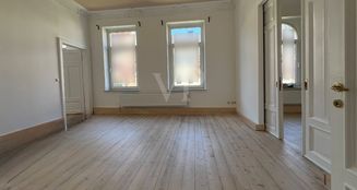 von_poll_real_estate_property_25241016_image_26