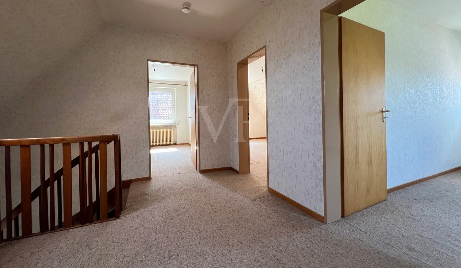 Flur mit Zimmerzugang OG