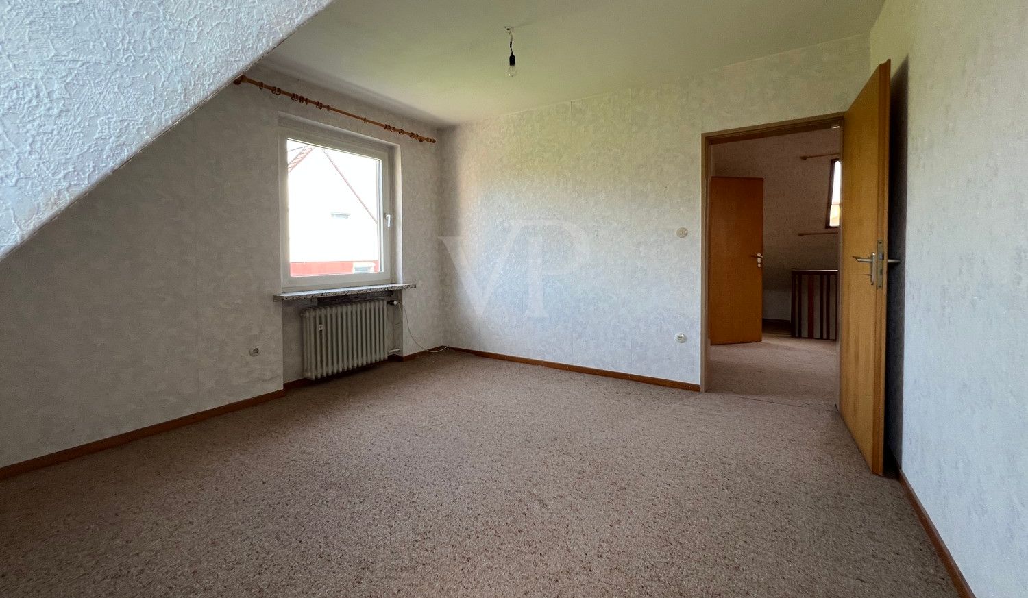Einfamilienhaus mit großzügigem, weitläufigem Grundstück