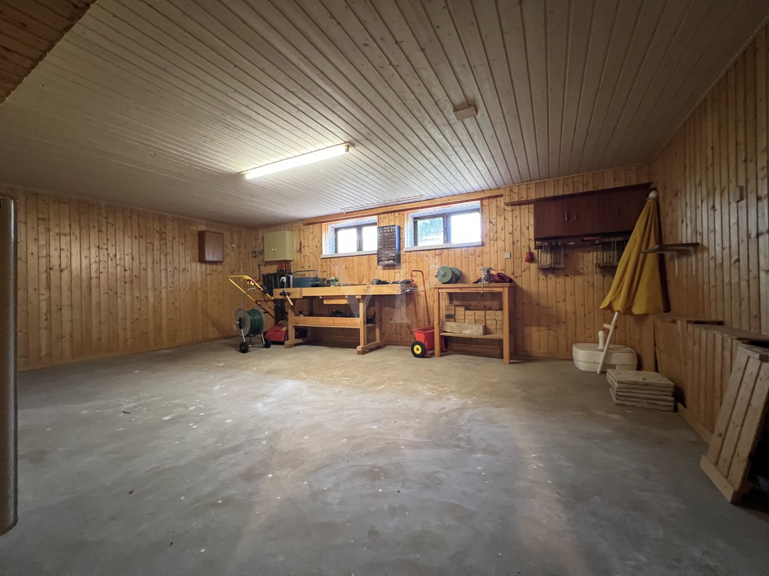 Einfamilienhaus mit großzügigem, weitläufigem Grundstück