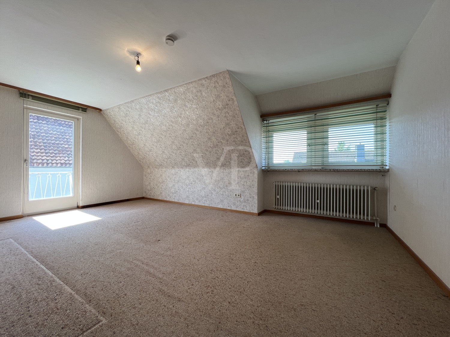 Schlafzimmer 1