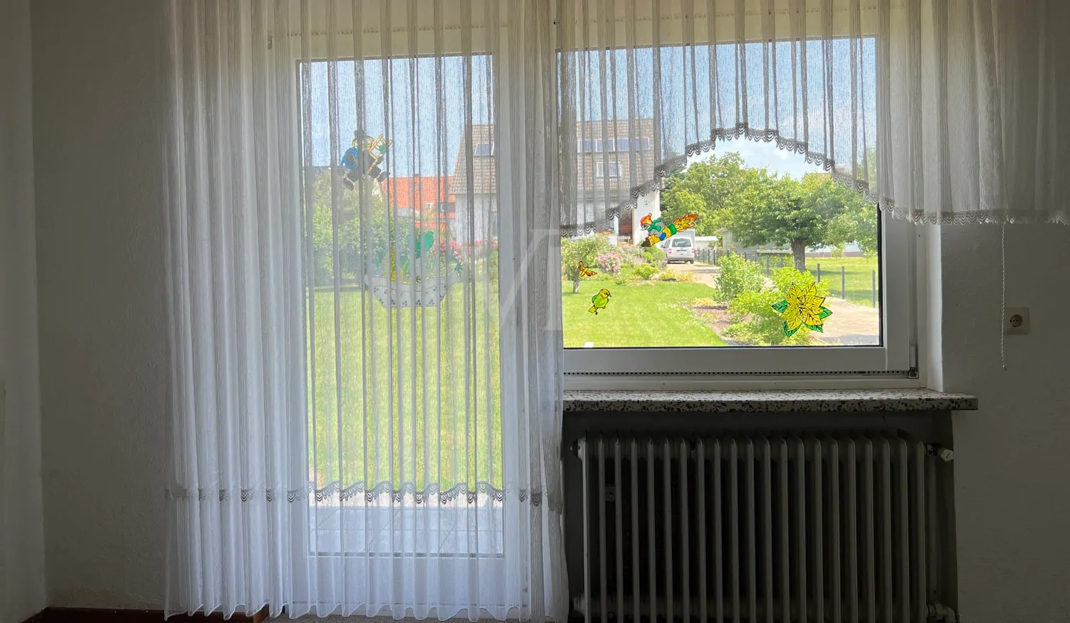 Küche mit Gartenzugang