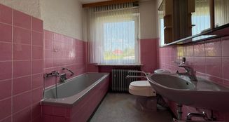 von_poll_real_estate_property_25241017_image_24