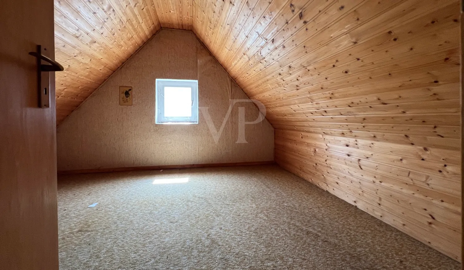 Einfamilienhaus mit großzügigem, weitläufigem Grundstück