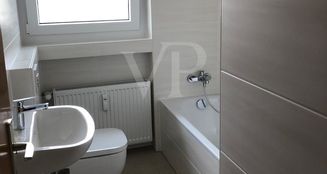 von_poll_real_estate_property_25241021_image_25