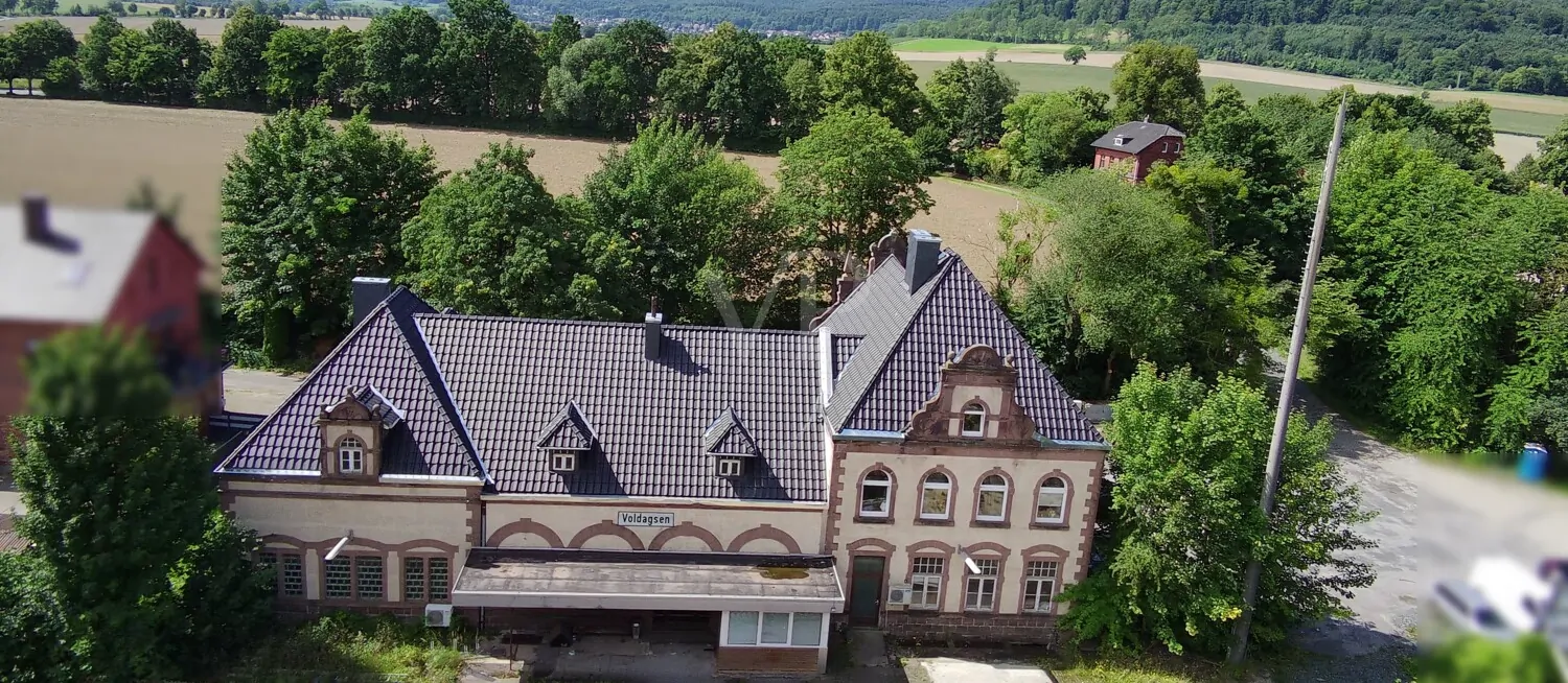 Schienenansicht mit Umland