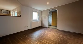 von_poll_real_estate_property_25241020_image_12