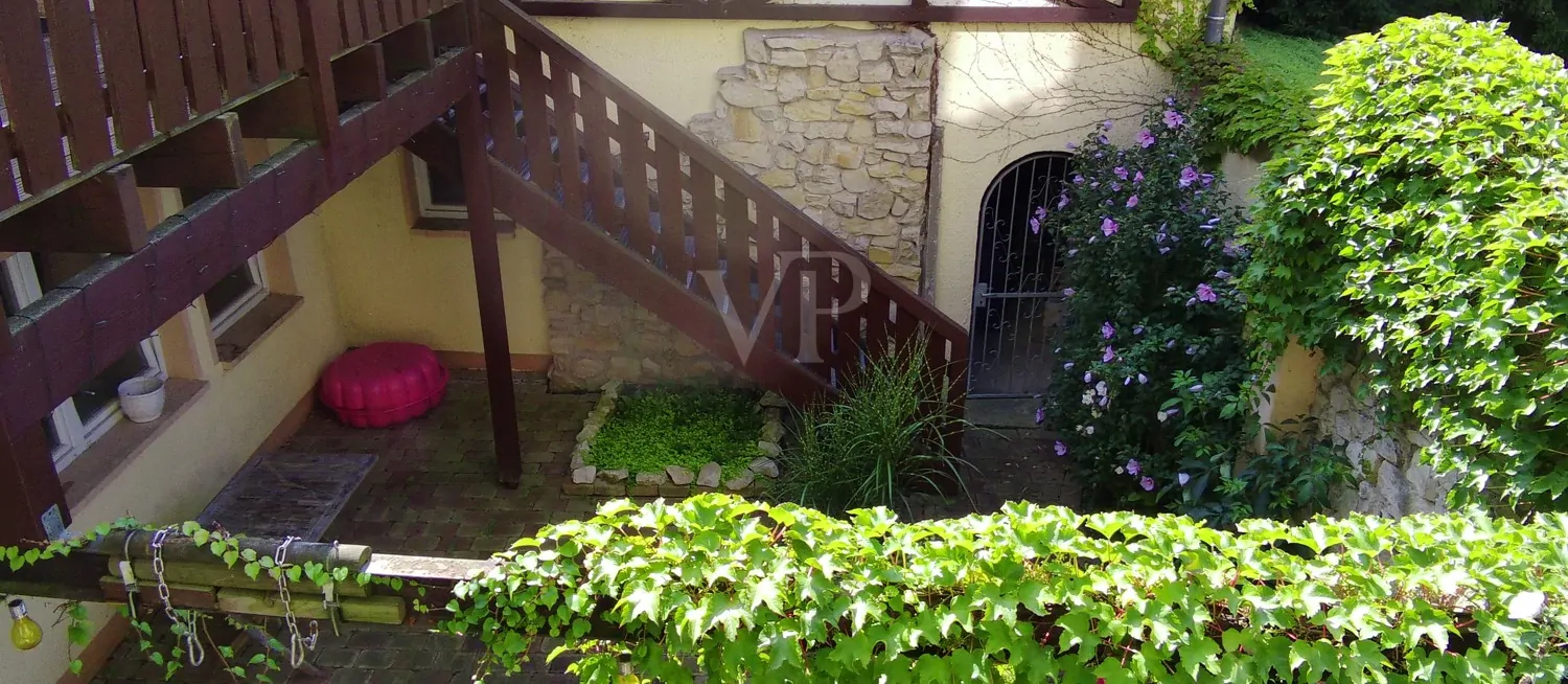 Hinterhof mit Terrasse_3