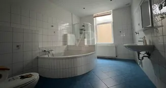 von_poll_real_estate_property_25241020_image_56