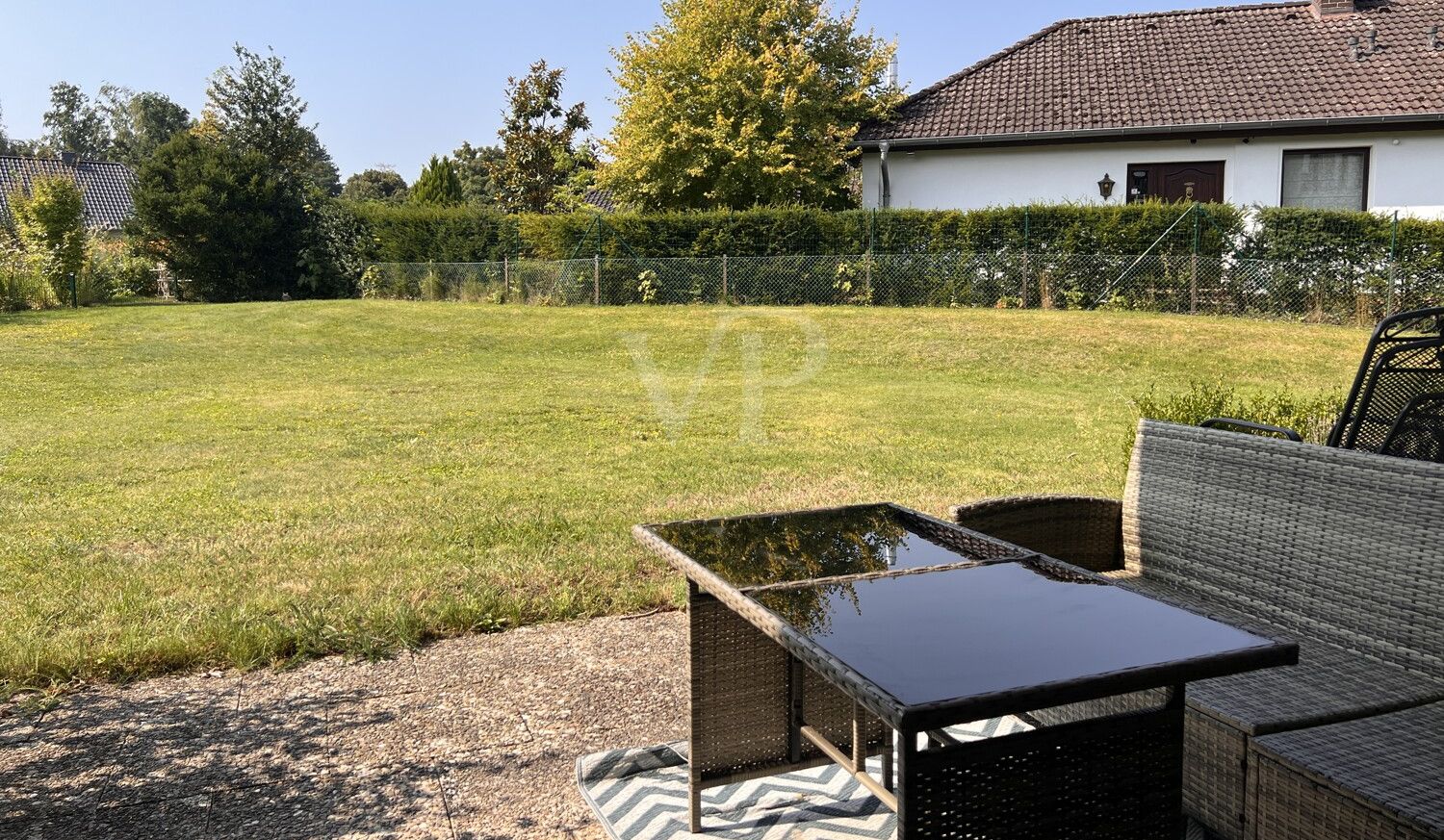 Modernisiertes Wohngefühl mit Terrasse, Balkon und eigener Garage