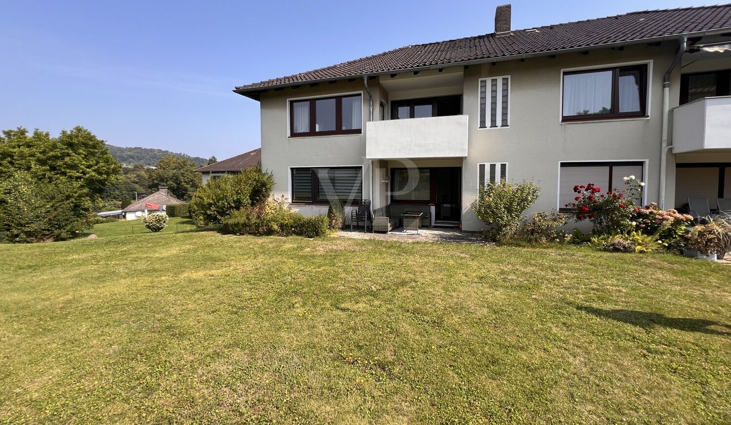 Modernisiertes Wohngefühl mit Terrasse, Balkon und eigener Garage