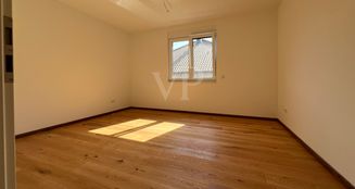 von_poll_real_estate_property_25241028_image_15