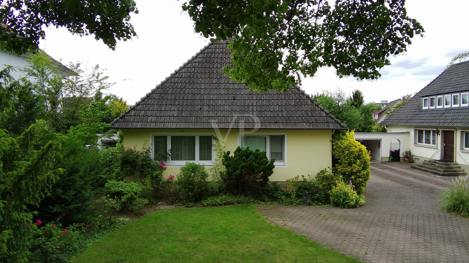 Großzügiger Bungalow in bevorzugter Lage in Hameln/ Nordstadt