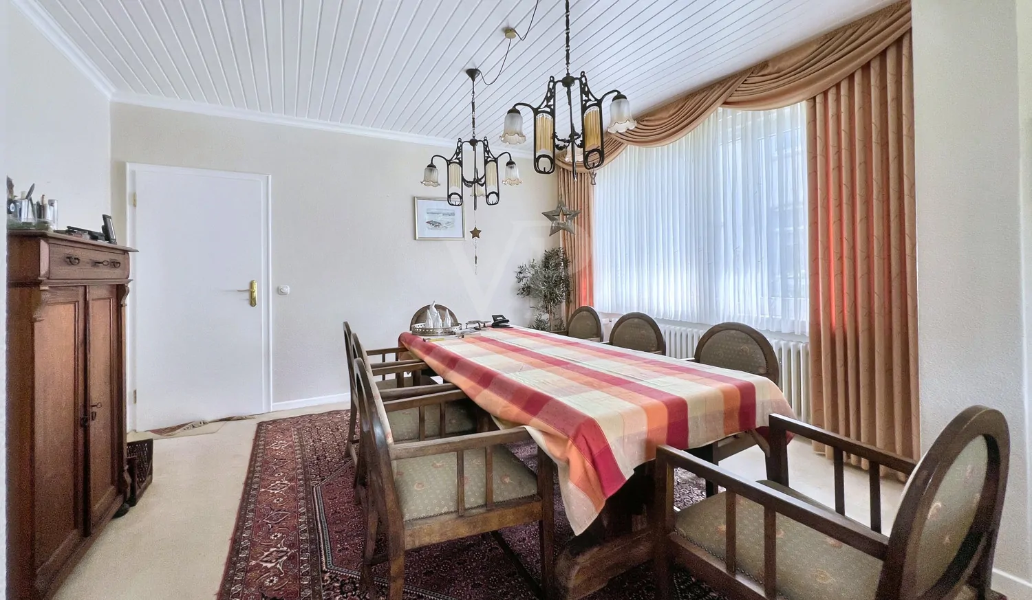 Großzügiges Einfamilienhaus in bevorzugter Lage in Hameln/ Nordstadt