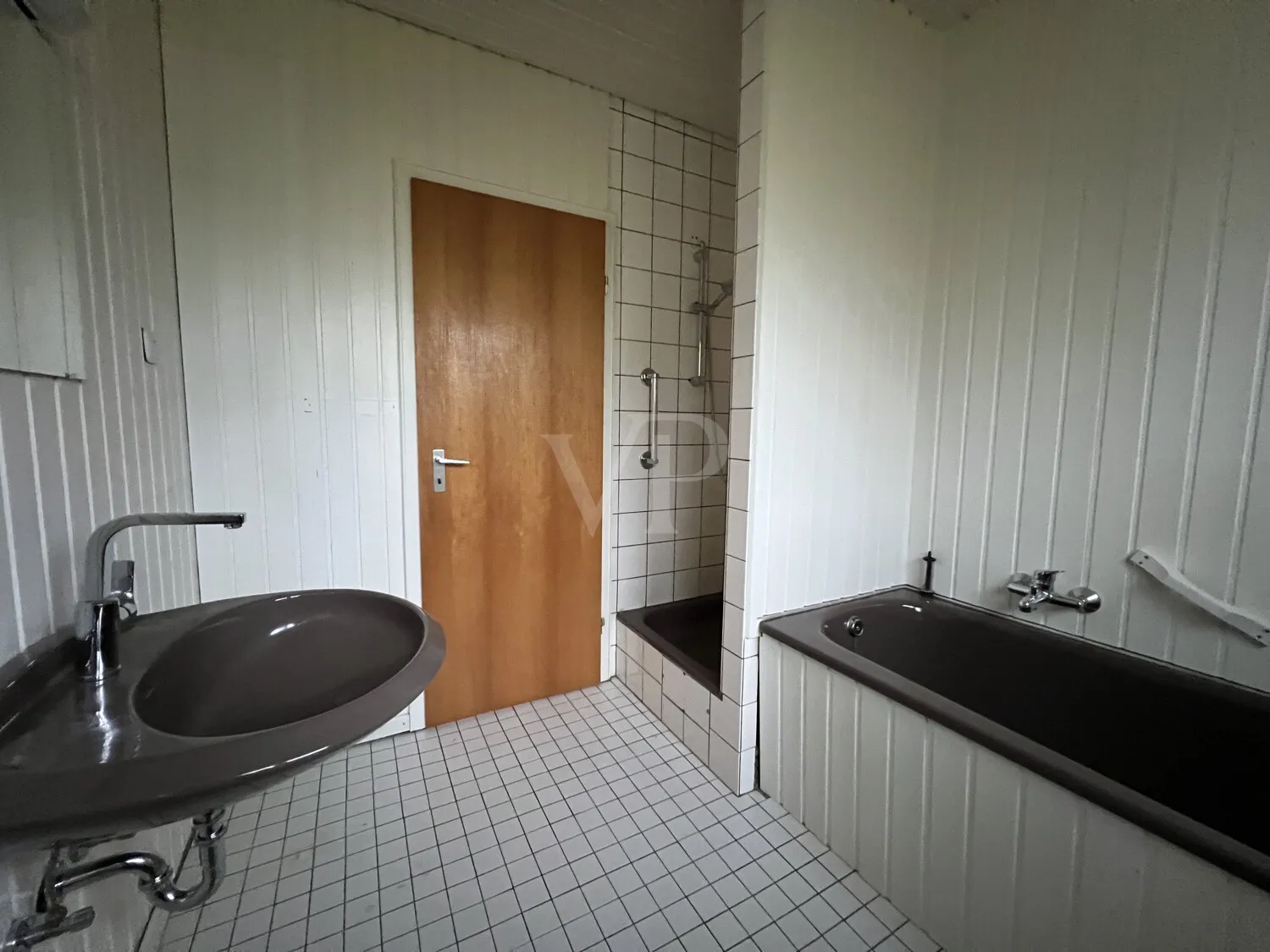 Family-friendly single-story detached house with a large garden and potential, Klein-Berkel