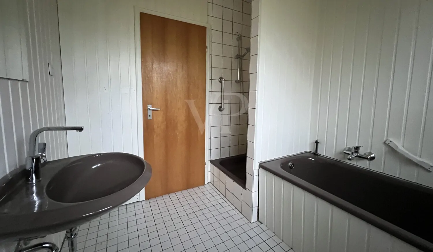 Familienfreundliches Einfamilienhaus auf einer Ebene, mit großem Garten und Potenzial,  Klein-Berkel