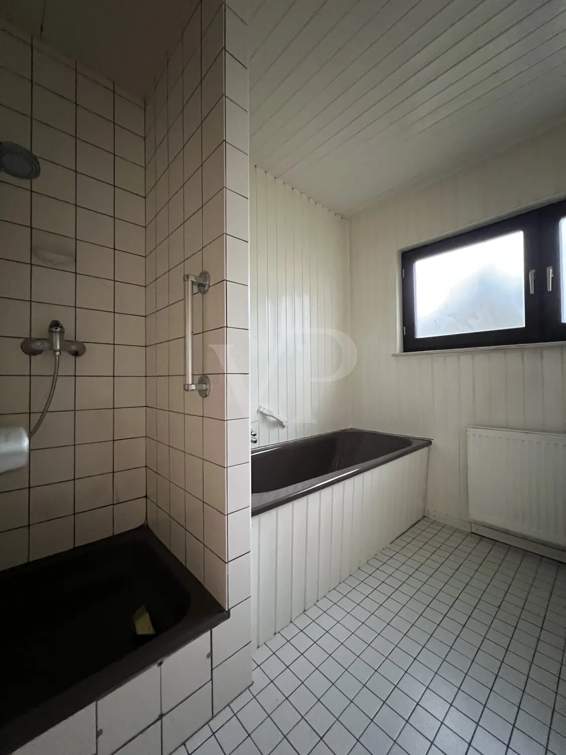 Family-friendly single-story detached house with a large garden and potential, Klein-Berkel