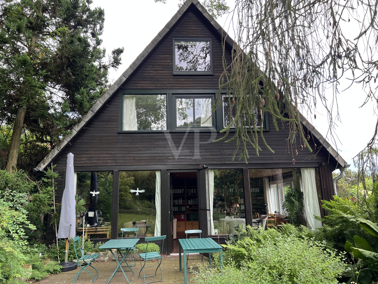 Liebhaber-Objekt in Hämelschenburg, 2 EFH mit großzügigem Gartenpark in Wandrandlage