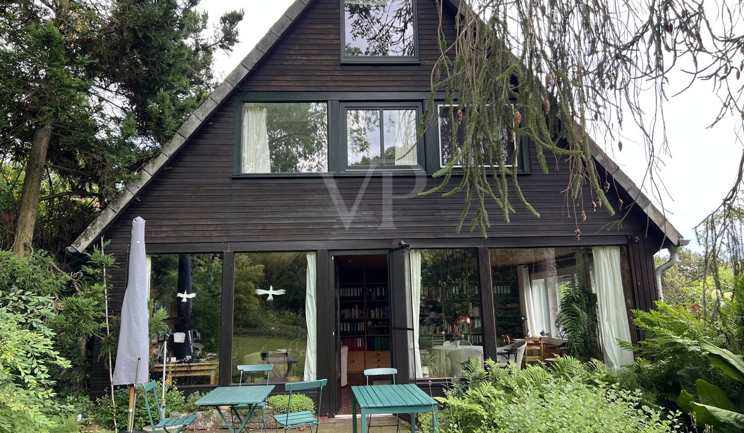 Liebhaber-Objekt in Hämelschenburg, 2 EFH mit großzügigem Gartenpark in Wandrandlage