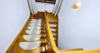 von_poll_real_estate_property_25241027_image_17