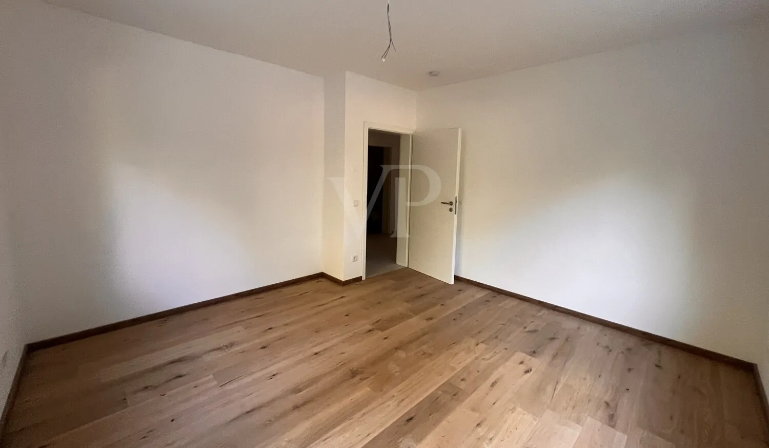 Eigentumswohnung im Erdgeschoss eines 4-Familienhauses (straßenabgewandt)