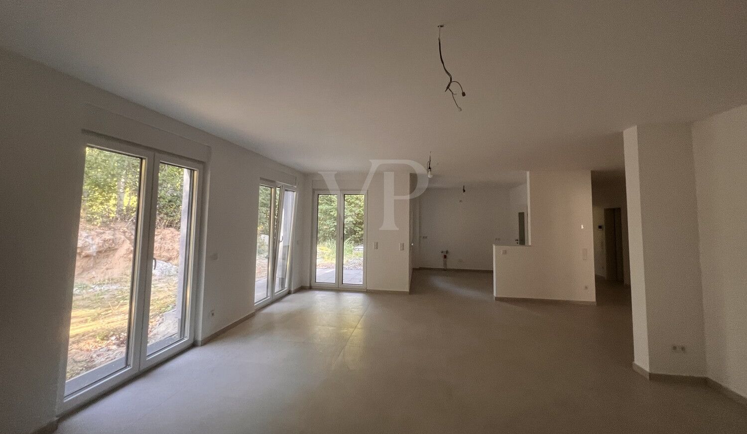 Neubau-Eigentumswohnung im Erdgeschoss eines 4-Familienhauses