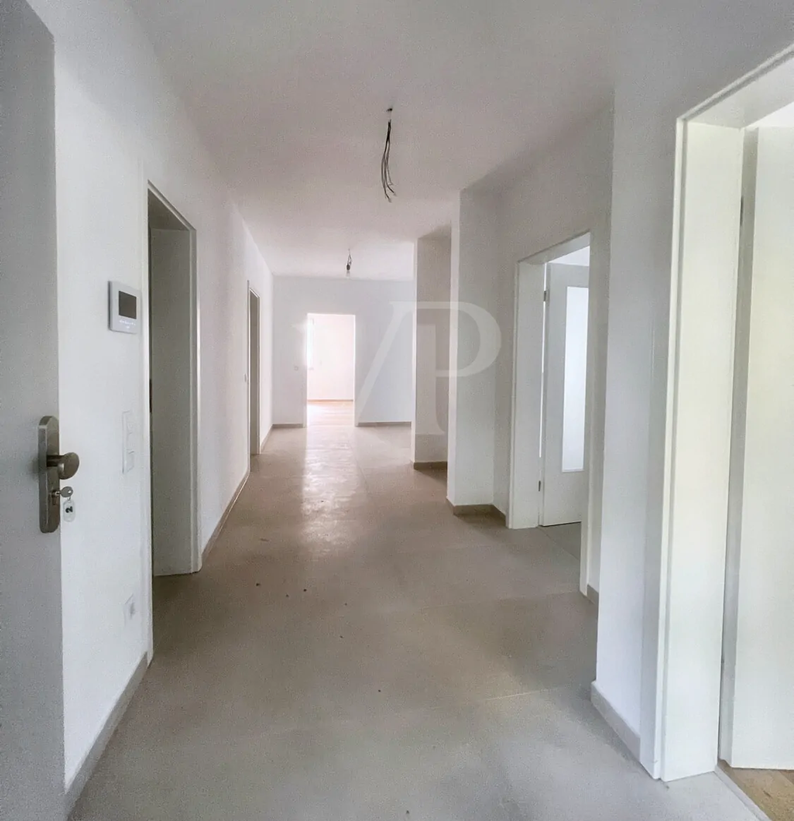 Eigentumswohnung im Erdgeschoss eines 4-Familienhauses (straßenabgewandt)