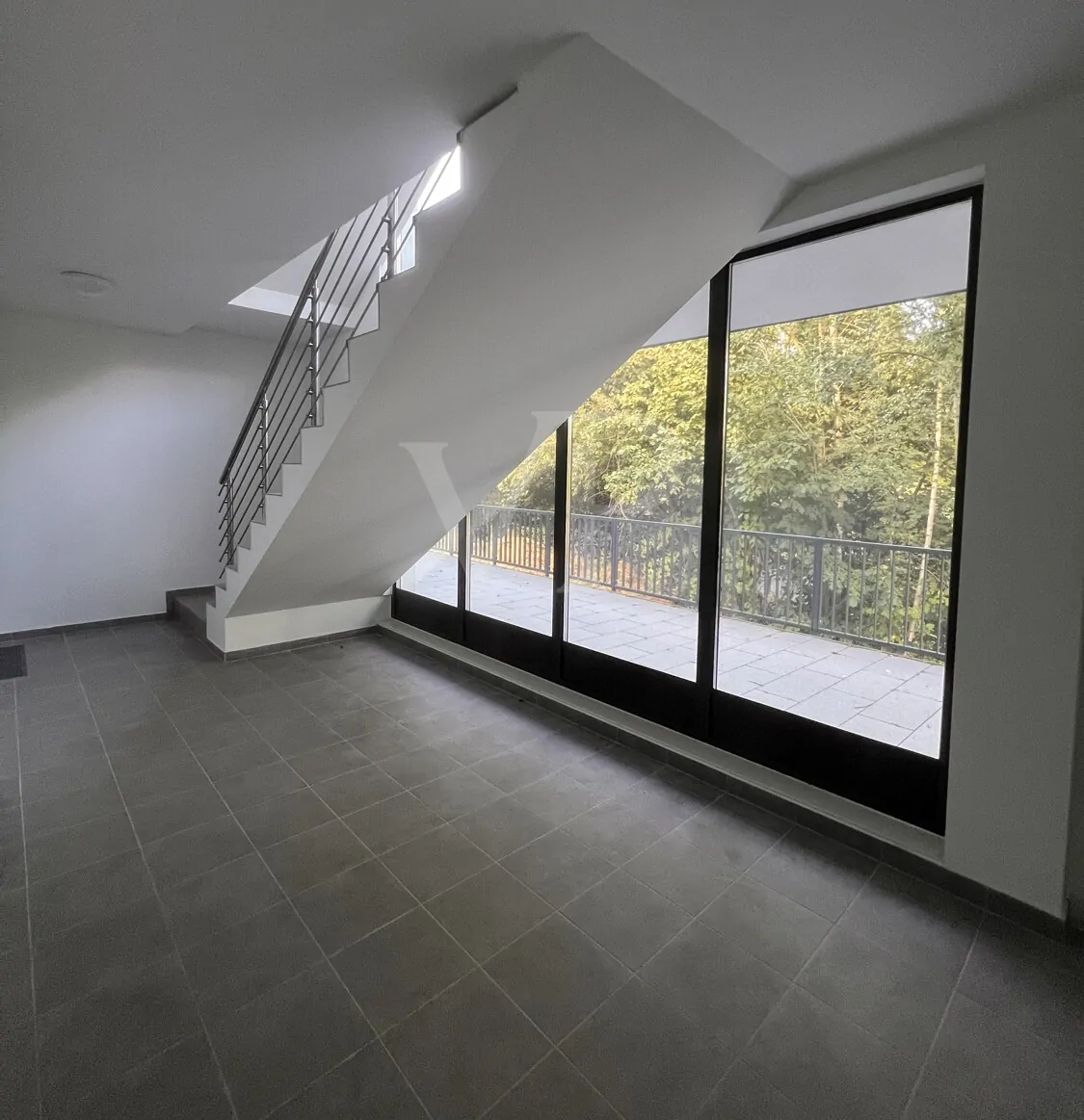 Eigentumswohnung im Erdgeschoss eines 4-Familienhauses (straßenabgewandt)