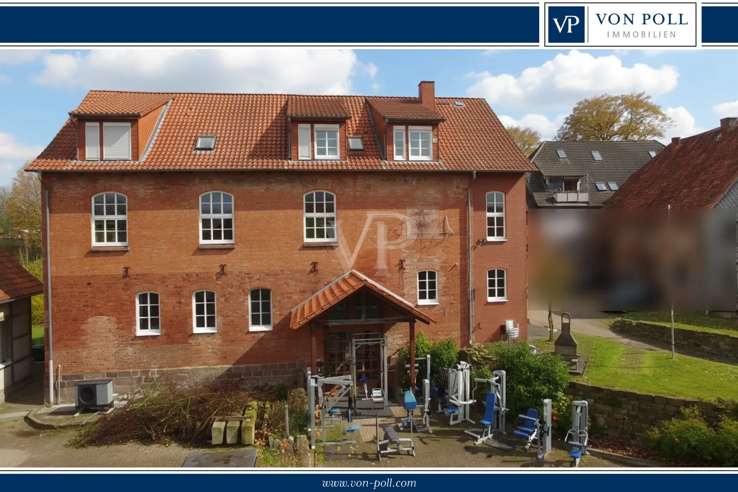 Weitläufiges Gebäude-Ensemble mit vielseitigen Möglichkeiten für Visionäre; Fokus Fitnessstudio