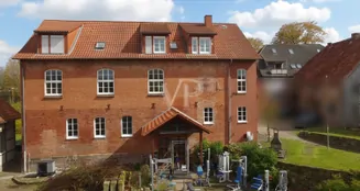 von_poll_real_estate_property_25241043_image_0