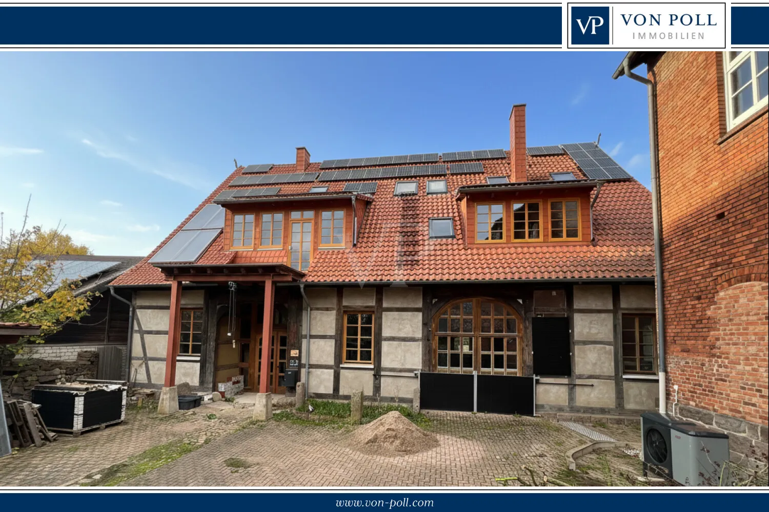 weitere Gebäude des Ensembles: bei Mehrfamilienhaus Fachwerkhaus