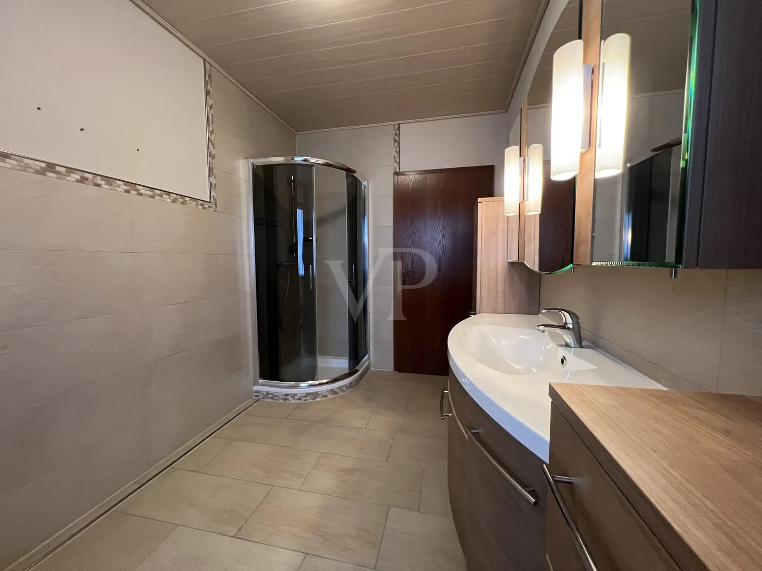 Großes Ein- oder Mehrfamilienhaus an der Hamel, mit Sonnen-Terrasse und großem Gartenparadies