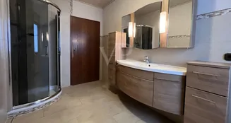 von_poll_real_estate_property_26241001_image_12