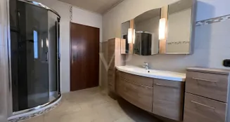 von_poll_real_estate_property_26241001_image_12