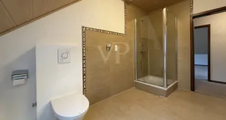 von_poll_real_estate_property_26241001_image_34