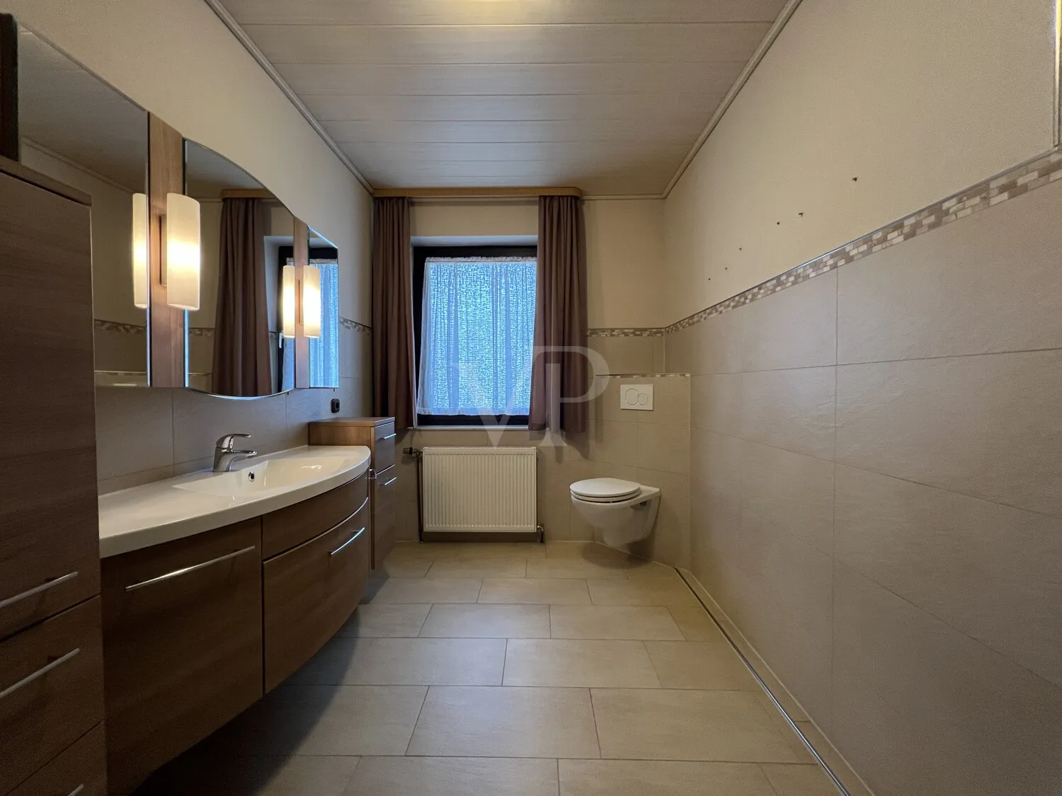 Großes Ein- oder Mehrfamilienhaus an der Hamel, mit Sonnen-Terrasse und großem Gartenparadies