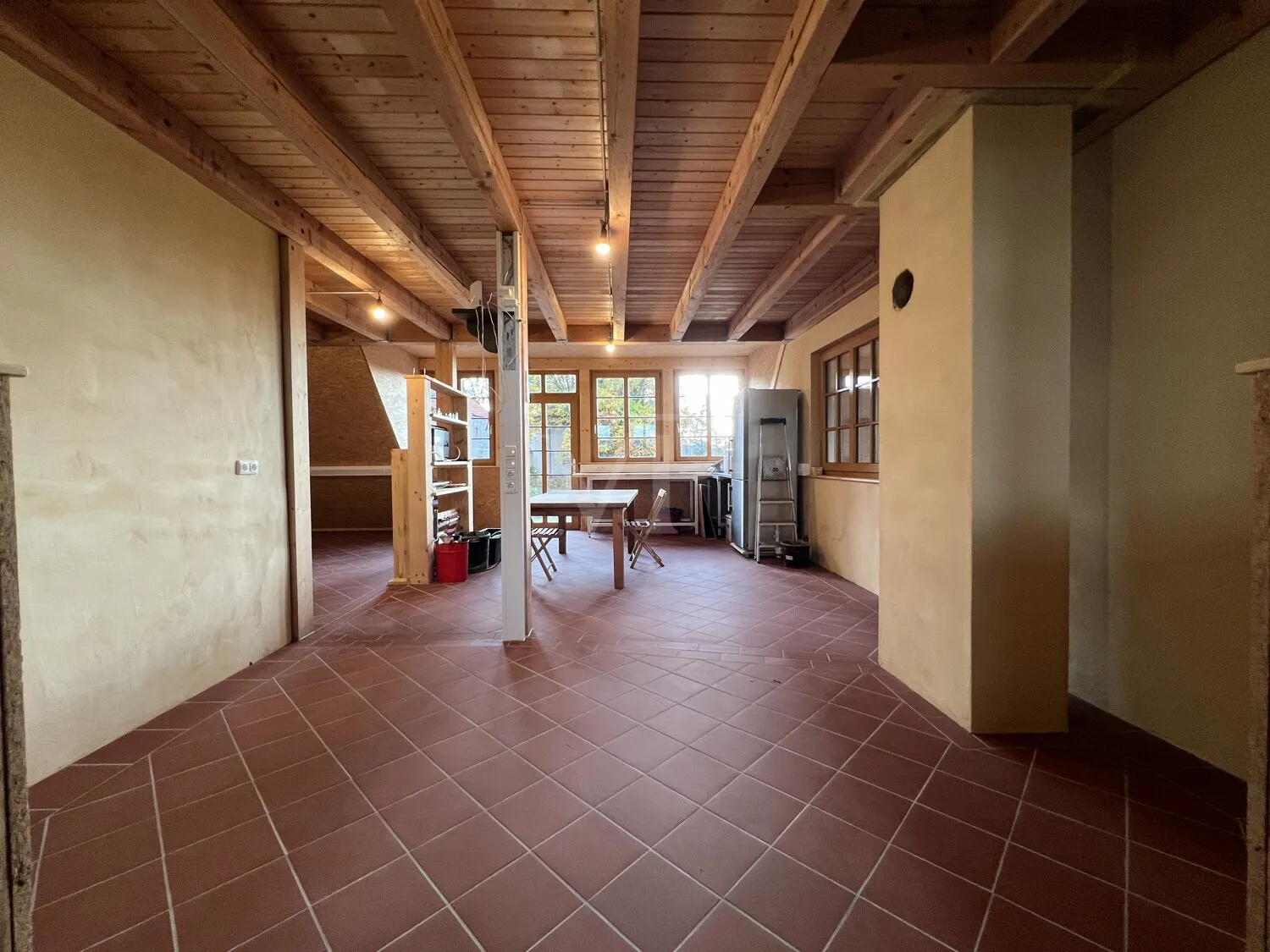 Weitläufiges Gebäude-Ensemble mit vielseitigen Möglichkeiten für Visionäre; Fokus Fachwerkhaus