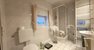 von_poll_real_estate_property_26241007_image_26