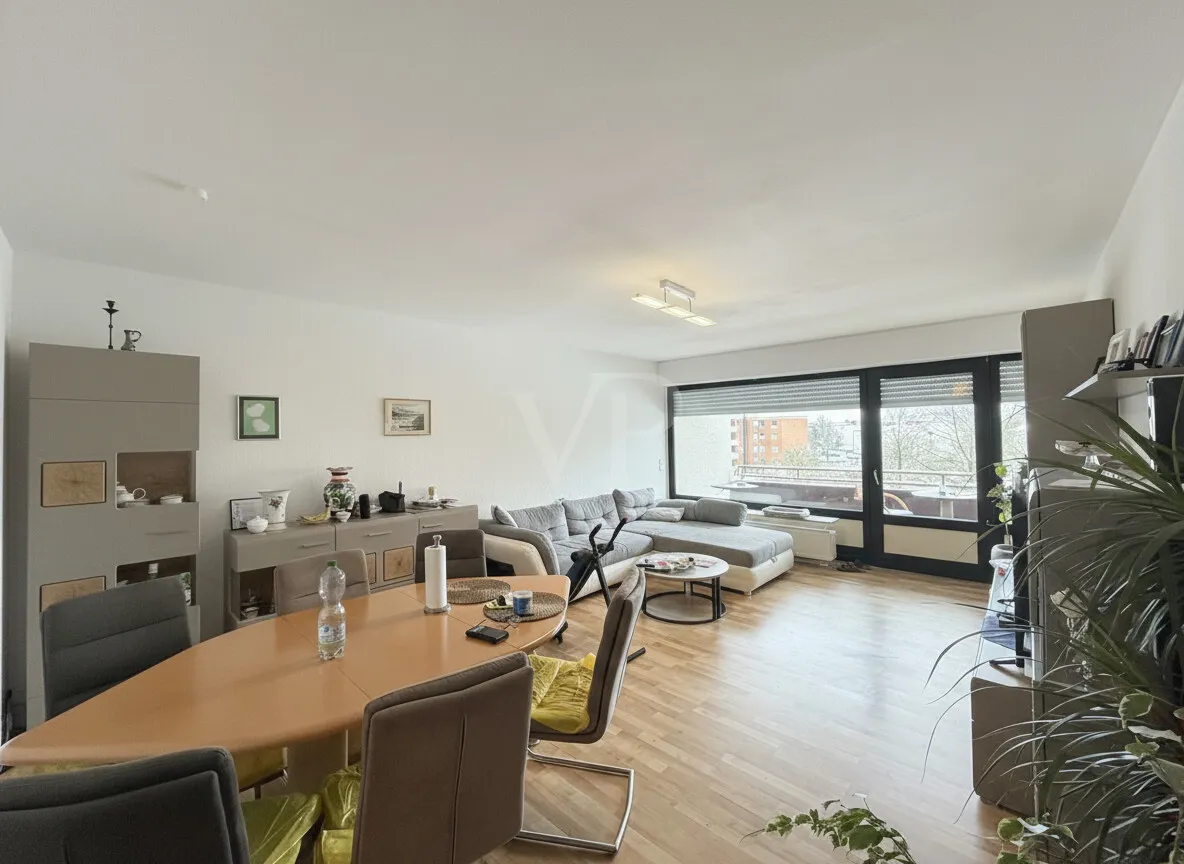 3-Zimmer-Wohnung mit Balkon und Tiefgarage - Wohnglück in gepflegtem, ruhigen Mehrfamilienhaus