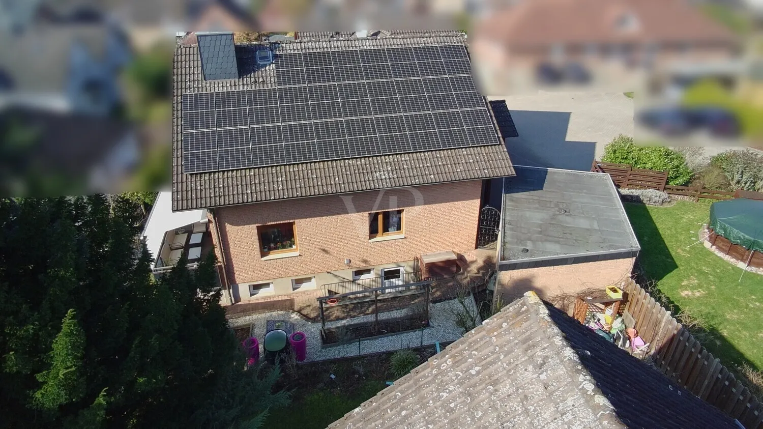 Großzügiges Einfamilienhaus mit Garten zum Leben, Arbeiten und Entspannen – auch für die Großfamilie