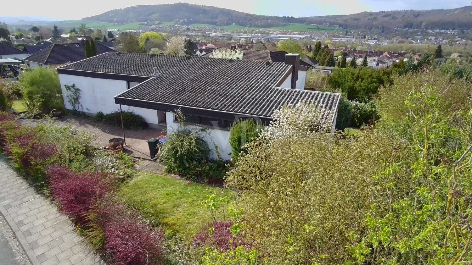 Einfamilienhaus mit Einliegerwohnung am Ohrberg auf Erbpachtgrundstück – Ihr Projekt mit großem Potenzial