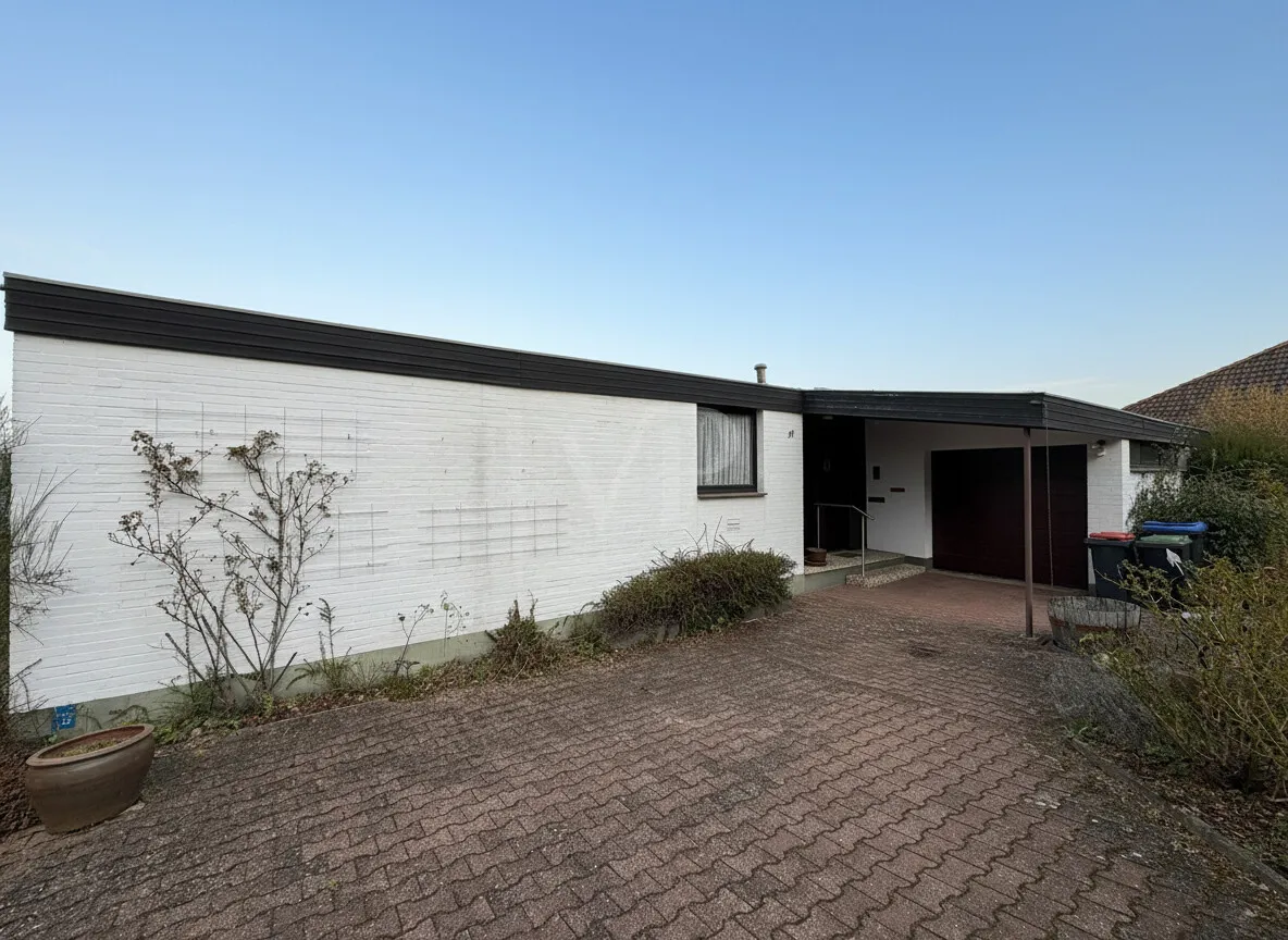 Einfamilienhaus mit Einliegerwohnung am Ohrberg auf Erbpachtgrundstück – Ihr Projekt mit großem Potenzial