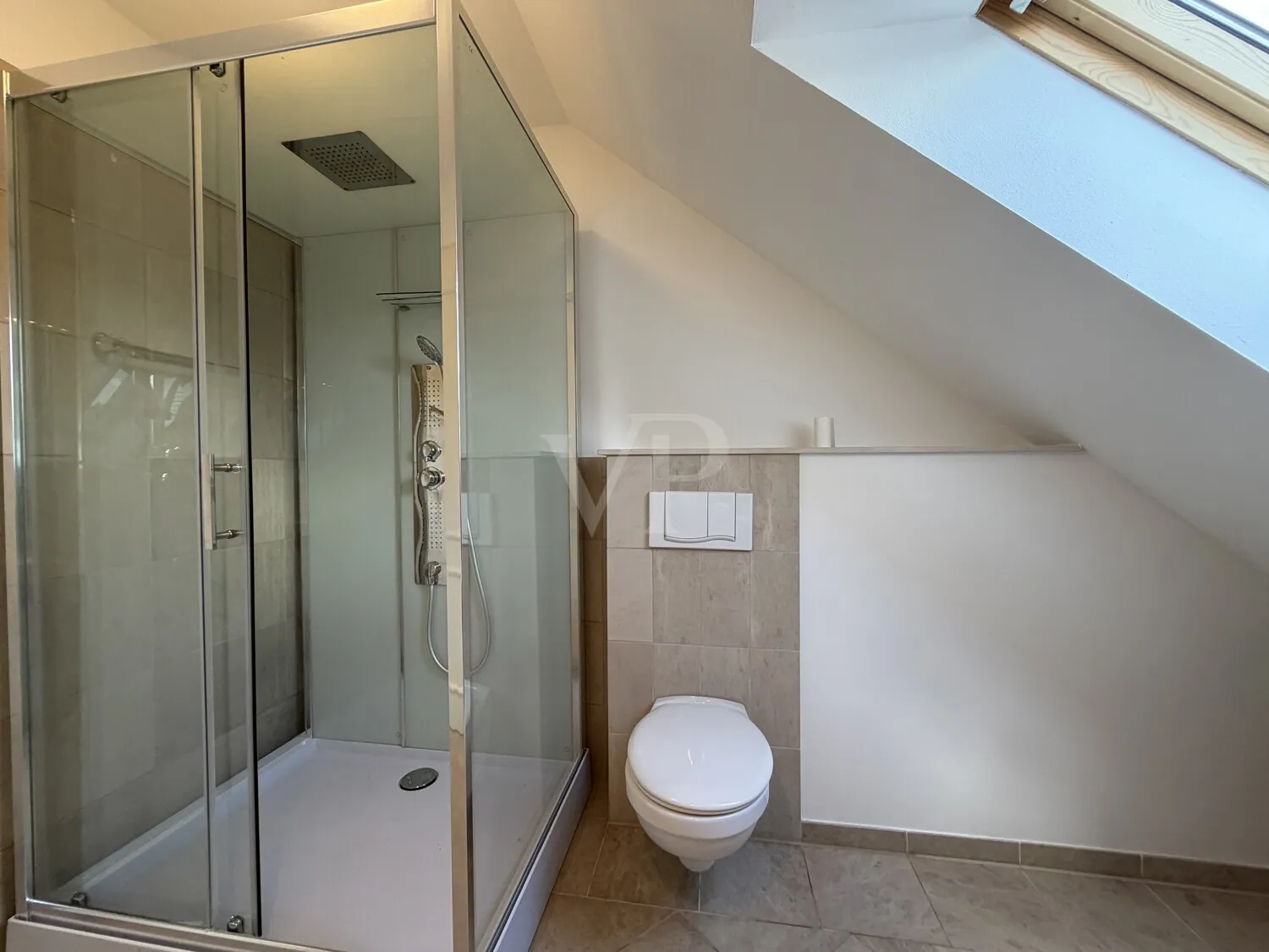 Badezimmer DG