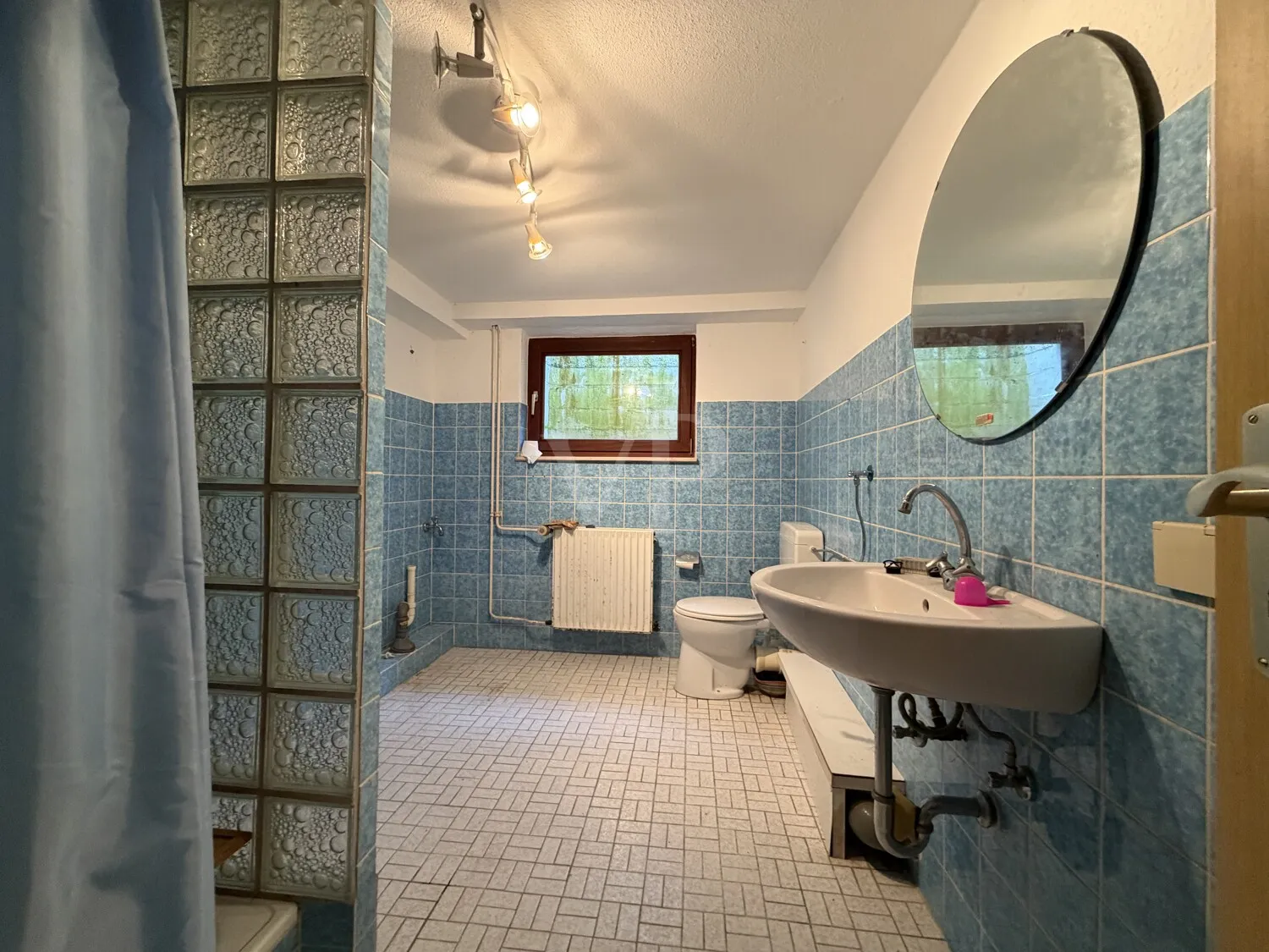 Badezimmer KG