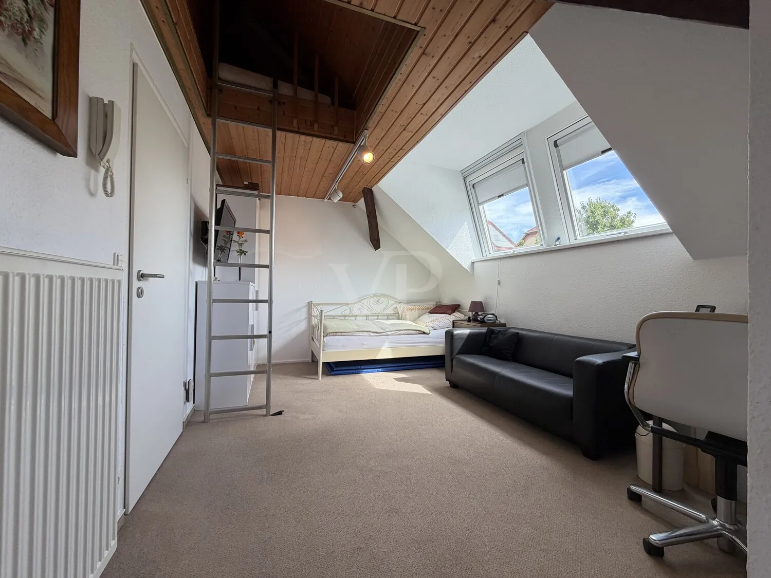 Schlafzimmer DG