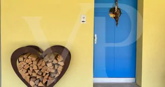 von_poll_real_estate_property_CH242466895_image_2